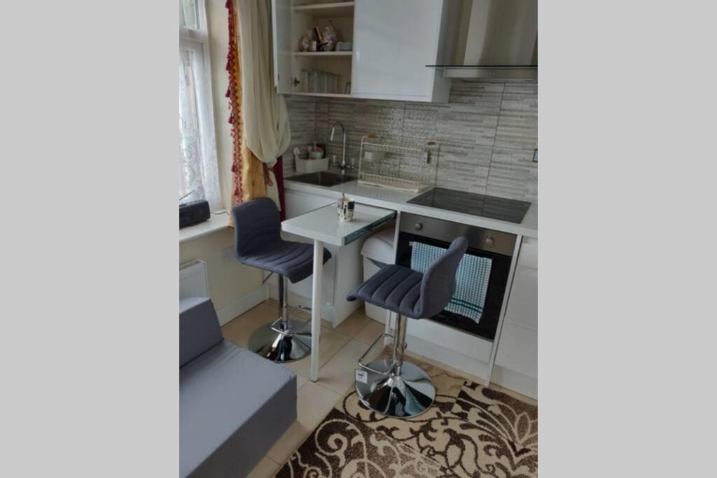 Luxury Apartment In Birmingham With Free Parking. Екстериор снимка