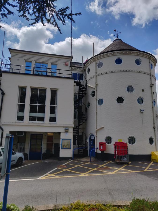 Luxury Apartment In Birmingham With Free Parking. Екстериор снимка